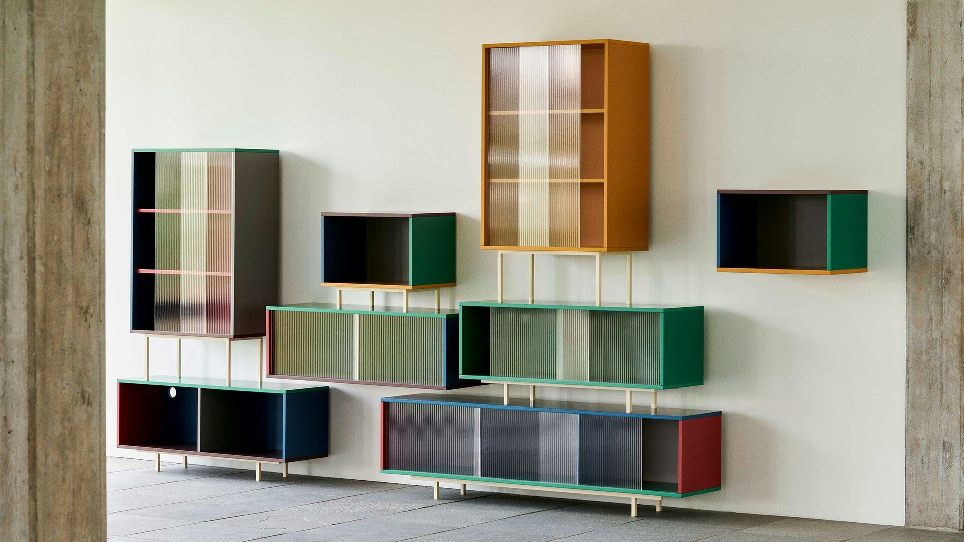 Colour Cabinet Seinähylly, 60 cm / Multi - HAY @ 